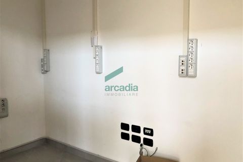 Erhvervsejendom i Modugno, Bari, Modugno - € 600.000 | Ref: 11738/2023 - foto 12