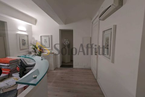 L'establiment comercial a Modena, Modena, Modena - € 1.500/mes | Ref: 2221 - foto 3