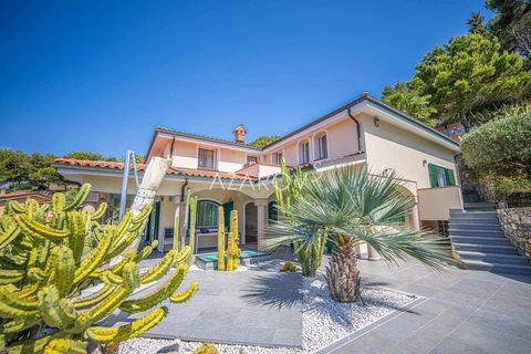 Villa a Andora, Savona, Andora - € 2.800.000 | Ref: 5557 - foto 2