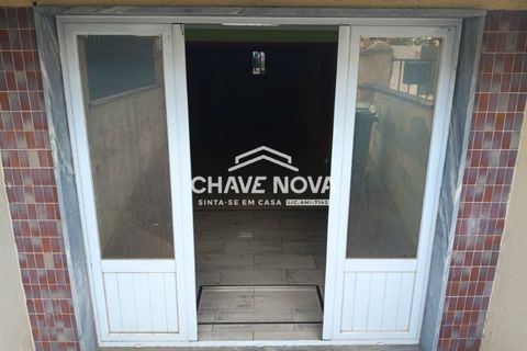 Erhvervsejendom i Corroios, Setubal, Corroios - € 135.000 | Ref: LXM/00377 - foto 2