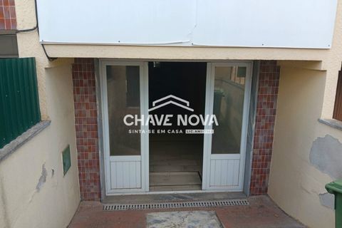 Erhvervsejendom i Corroios, Setubal, Corroios - € 135.000 | Ref: LXM/00377 - foto 3