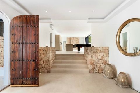 Villa a Cala de Bou, Ibiza, Cala de Bou - € 2.799.000 | Ref: IBZS2.7 - foto 4