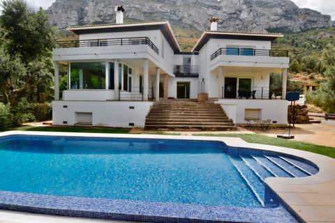 Villa i Denia, Alicante, Denia - € 1.050.000 | Ref: SLV1-9822F - foto 1
