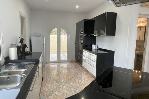 Villa a Calpe, Alicante, Calpe - € 1.250.000 | Ref: SLV25-1779Z - foto 7