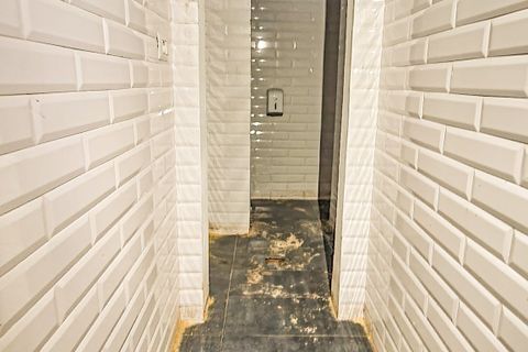 Erhvervsejendom i Florence, Florence, Florence - € 380.000 | Ref: a23232 - foto 2