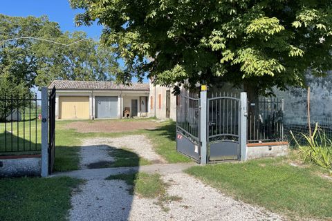 Landejendom i Suzzara, Mantua, Suzzara - € 260.000 | Ref: 2327 - foto 2