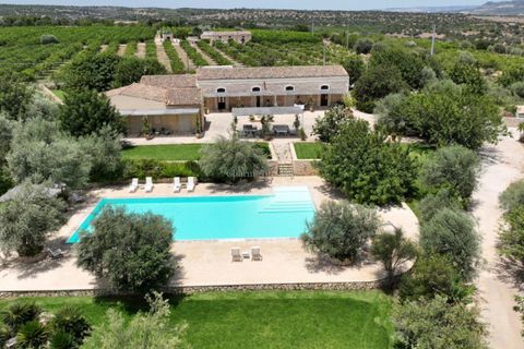 Villa in Noto, Siracusa, Noto - € 2.000.000 | Ref: L 1682 - foto 2