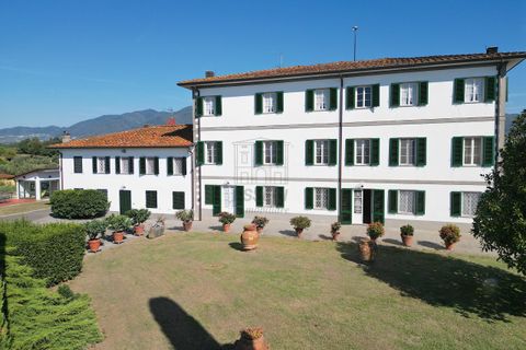 Villa i Capannori, Lucca, Capannori - € 2.200.000 | Ref: IA03727 - foto 3