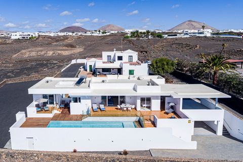 Villa a Tias, Lanzarote, Tias - € 1.240.000 | Ref: a0o5g00001emktw - foto 4