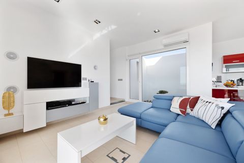 Villa a Tias, Lanzarote, Tias - € 1.240.000 | Ref: a0o5g00001emktw - foto 14