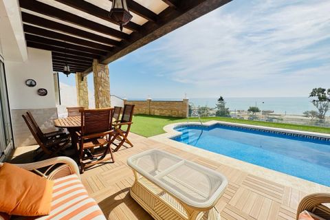 Villa a Torrox Costa, Malaga, Torrox Costa - € 739.000 | Ref: MLH580 - foto 2