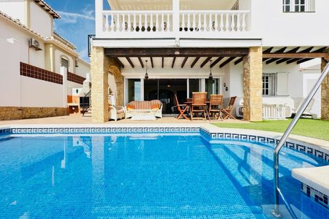 Villa a Torrox Costa, Malaga, Torrox Costa - € 739.000 | Ref: MLH580 - foto 16