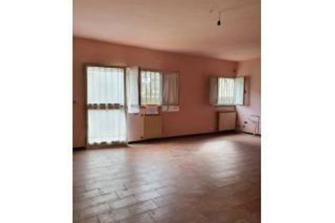 Erhvervsejendom i Lucca, Lucca, Lucca - € 270.000 | Ref: 6006 - foto 2
