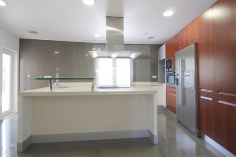 Villa a Belas, Lisbon, Belas - € 1.450.000 | Ref: MOR_9732 - foto 9