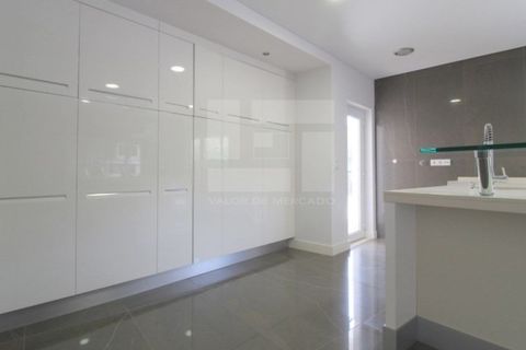 Villa a Belas, Lisbon, Belas - € 1.450.000 | Ref: MOR_9732 - foto 11
