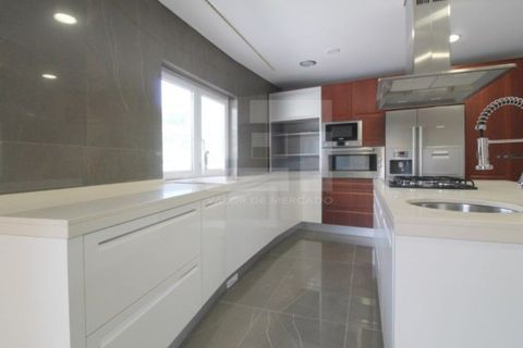 Villa a Belas, Lisbon, Belas - € 1.450.000 | Ref: MOR_9732 - foto 2