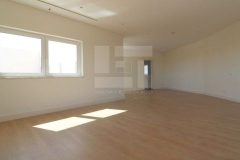 Villa a Belas, Lisbon, Belas - € 1.450.000 | Ref: MOR_9732 - foto 20