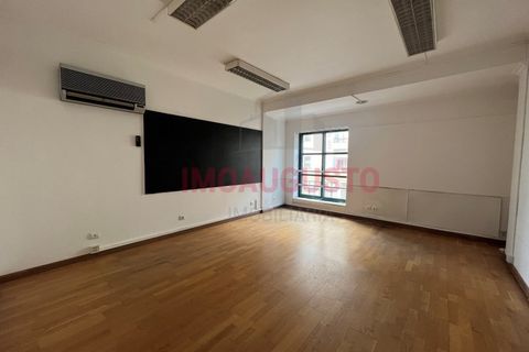 L'establiment comercial a Guarda, Guarda, Guarda - € 600/mes | Ref: OFI_1926 - foto 3