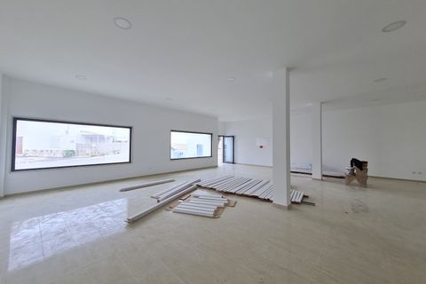 Erhvervsejendom i Mafra, Lisbon, Mafra - € 220.000 | Ref: BL APART2262_B - foto 1