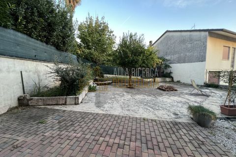 Villa a Santorso, Vicenza, Santorso - € 90.000 | Ref: FA004 - foto 5