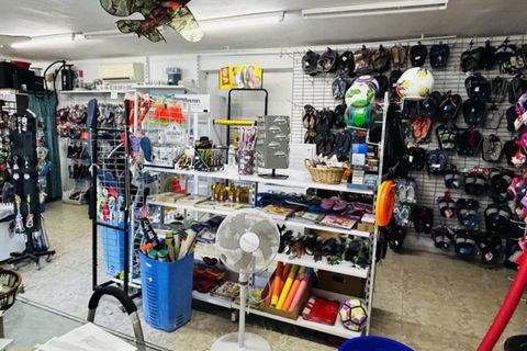 Erhvervsejendom i Almunecar, Granada, Almunecar - € 250.000 | Ref: NAV110 - foto 11