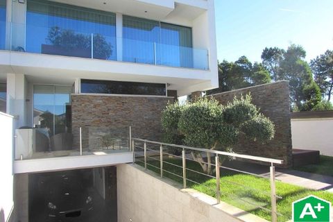 Villa i Esposende, Braga, Esposende - € 820.000 | Ref: 2484 - foto 1