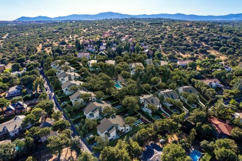 Villa a Galapagar, Madrid, Galapagar - € 750.000 | Ref: MON001/6084 - foto 9