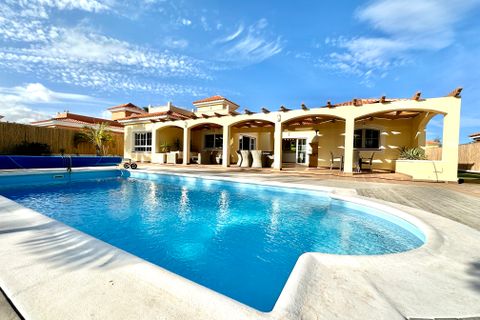 Haus in Caleta De Fuste, Fuerteventura - Foto 1