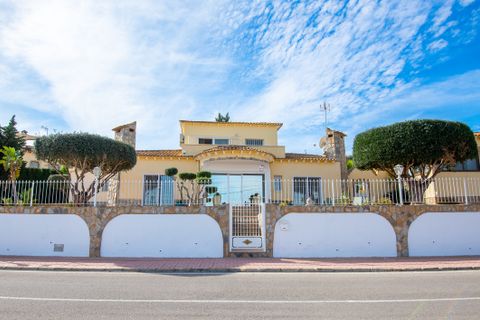 Villa - Algorfa, Alicante, Algorfa - € 650 000 | Réf : CSPK-94847 - photo 1