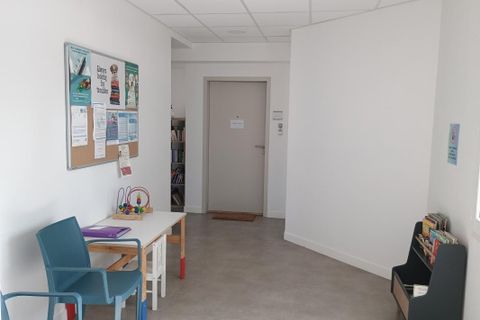 L'establiment comercial a Simandres, Rhone, Simandres - € 4.956/mes | Ref: 6551-00002-00001-00003 - foto 4