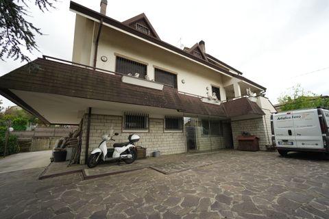 Villa a Coriano, Rimini, Coriano - € 520.000 | Ref: 3621 - foto 3