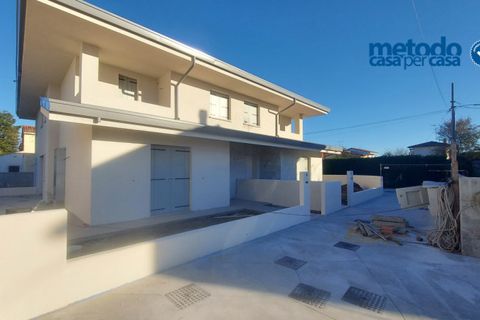 Villa i Rovigo, Rovigo, Rovigo - € 255.000 | Ref: CRMZ166 - foto 9