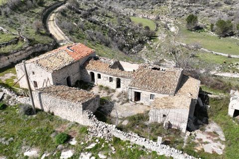Landejendom i Ragusa, Ragusa, Ragusa - € 250.000 | Ref: Z 20 - foto 1