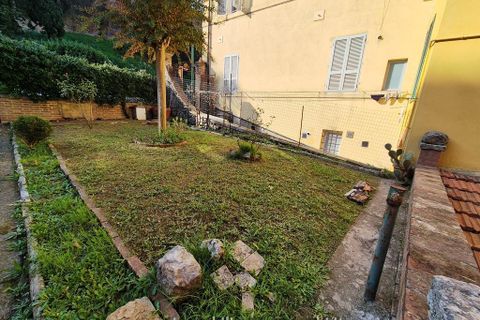 Lejlighed i Siena, Siena, Siena - € 240.000 | Ref: AP2073 - foto 1