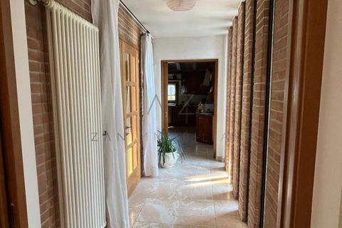 Villa a Castelfranco Veneto, Treviso, Castelfranco Veneto - € 600.000 | Ref: AZ12-24 - foto 9