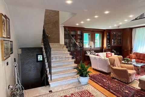 Villa a Castelfranco Veneto, Treviso, Castelfranco Veneto - € 600.000 | Ref: AZ12-24 - foto 3