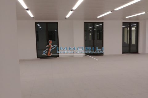 Erhvervsejendom i Milan, Milan, Milan - € 46.013 | Ref: ULJO213 - foto 3
