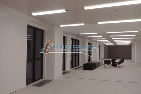 Erhvervsejendom i Milan, Milan, Milan - € 46.013 | Ref: ULJO213 - foto 4