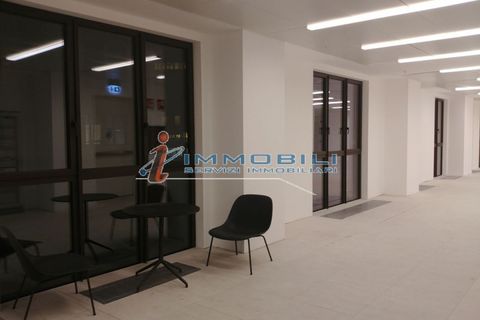 Erhvervsejendom i Milan, Milan, Milan - € 46.013 | Ref: ULJO213 - foto 12