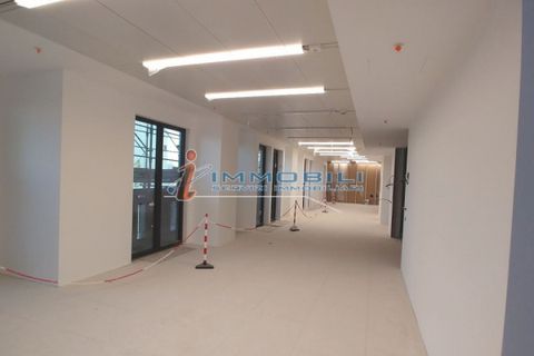 Erhvervsejendom i Milan, Milan, Milan - € 46.013 | Ref: ULJO213 - foto 13