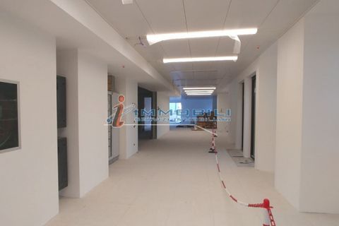 Erhvervsejendom i Milan, Milan, Milan - € 46.013 | Ref: ULJO213 - foto 18