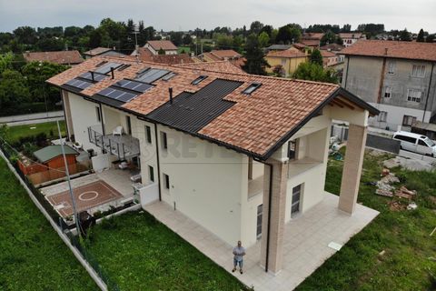 Byhus i Mirano, Venice, Mirano - € 265.000 | Ref: ZIAV1302 - foto 4