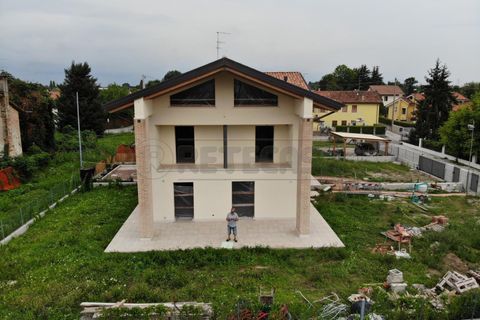 Byhus i Mirano, Venice, Mirano - € 265.000 | Ref: ZIAV1302 - foto 5