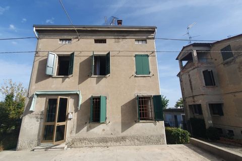 Villa i Cavezzo, Modena, Cavezzo - € 104.000 | Ref: MI136 - foto 4