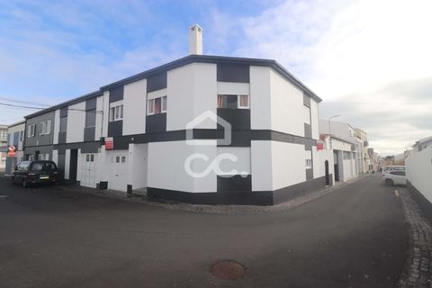Villa i Ponta Delgada, Sao Miguel, Ponta Delgada - € 375.950 | Ref: 326/M/03482 - foto 1