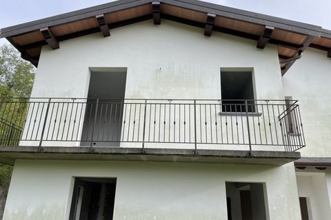 Villa a Barga, Lucca, Barga - € 160.000 | Ref: APS-1050 - foto 11