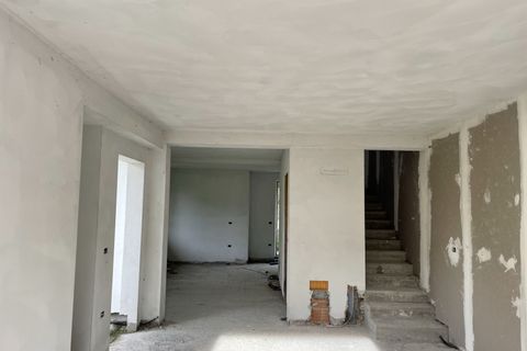 Villa a Barga, Lucca, Barga - € 160.000 | Ref: APS-1050 - foto 12