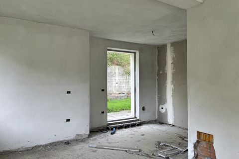 Villa a Barga, Lucca, Barga - € 160.000 | Ref: APS-1050 - foto 14