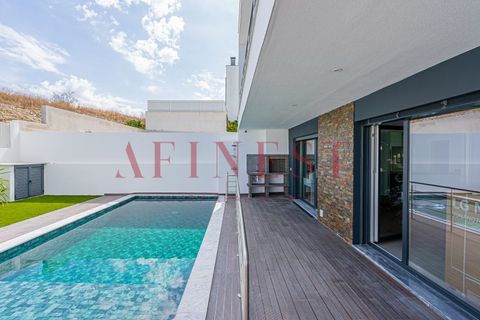 Villa em Corroios, Setubal, Corroios - € 750.000 | Ref: L1911/23 - foto 1