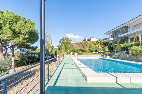 Villa a Roses, Gerona, Roses - € 2.200.000 | Ref: 3046 - foto 7